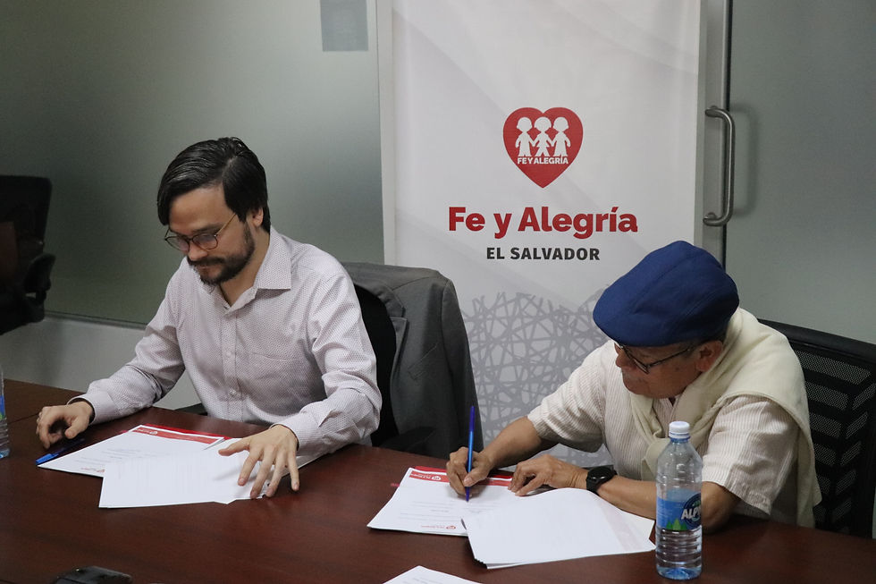 Fe y Alegría fortalece oportunidades para la juventud mediante alianza con COOPHEL, ASEI y FUSACI