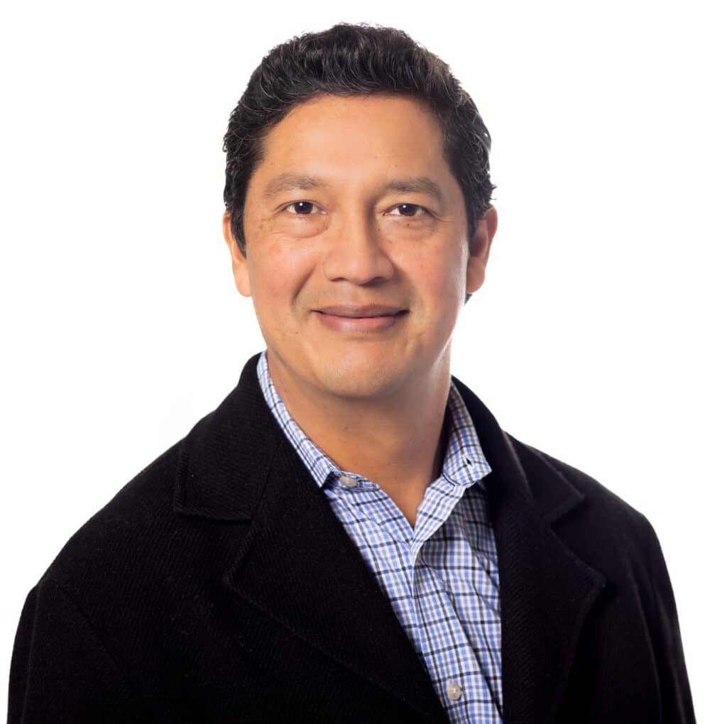 Omar Carrera.jpg