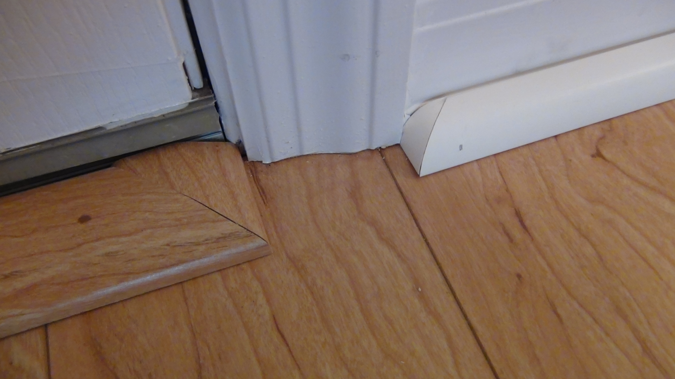 Flooring store + floor installer from Daytona Beach to Jacksonville