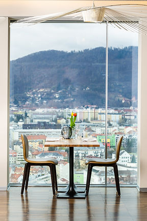 schlossberg-0322-web-1.jpg