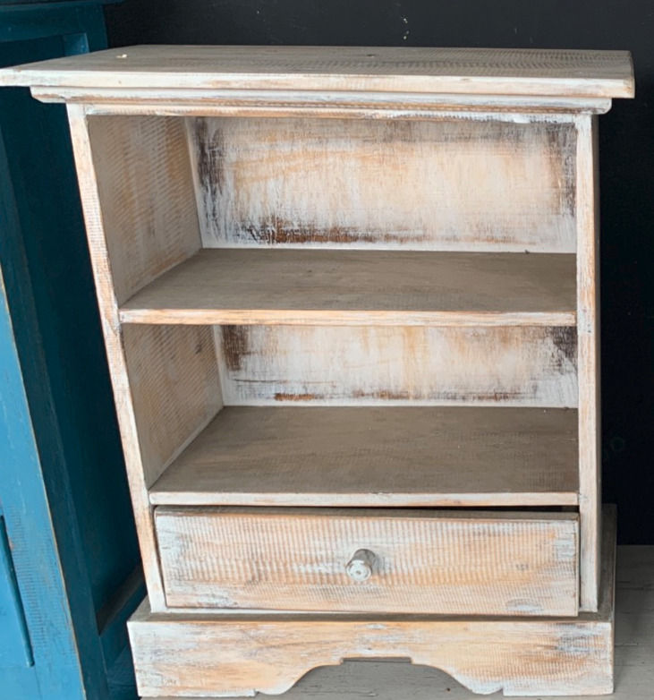 Thumbnail: Jessy Cabinet