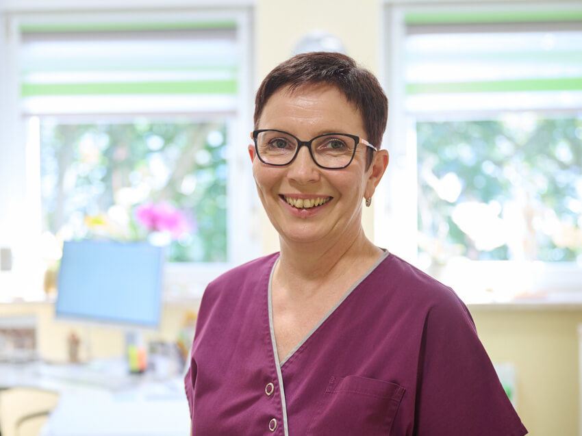 Frau Doktor med. Nancy Uebel.jpg