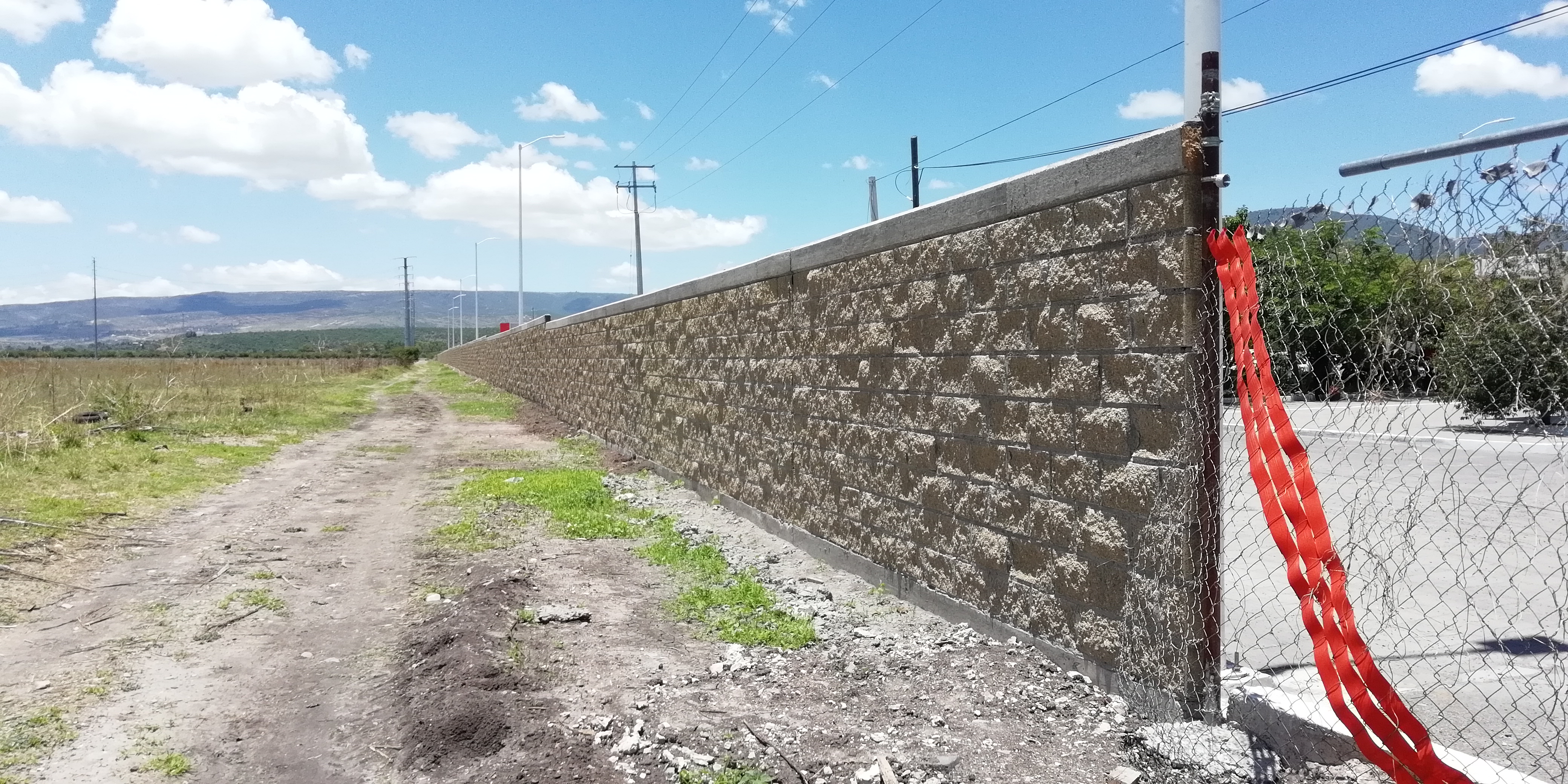 Barda Perimetral UPSRJ Constructiva Arquitectonica Construcción Queréaro