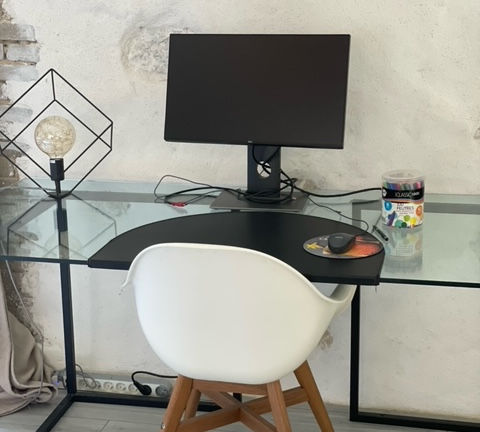 bureau.jpeg