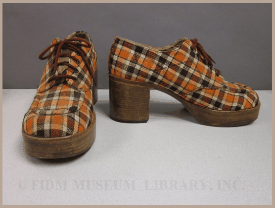 Street platform plaid