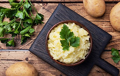 homemade-cream-mashed-potatoes-dish-with-parsley.jpg