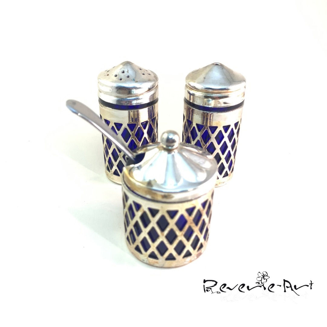 Art Deco silver plated three piece cruet set