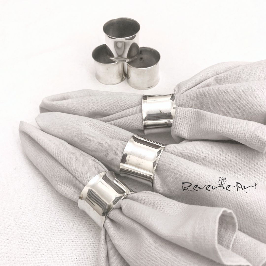 Set of 6 vintage silver plated napkin rings, plain