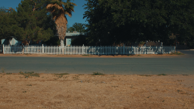 Middle of Everywhere_0812-high.gif