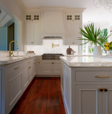 Kitchen Cabinetry and Stove 3