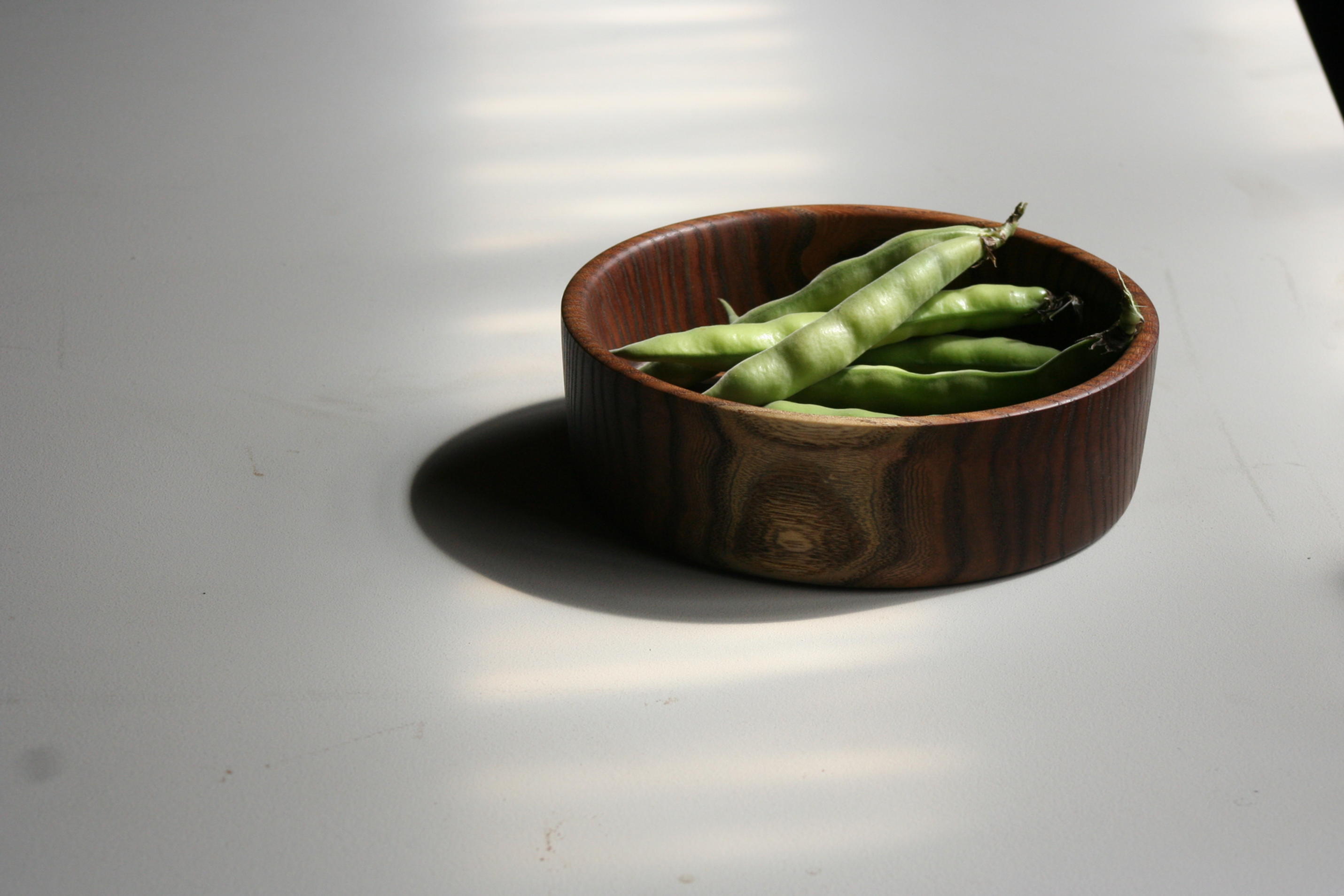 קערה מעץ אזדרכת מושחרת