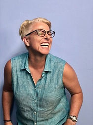 Jane Ubrien (MC)