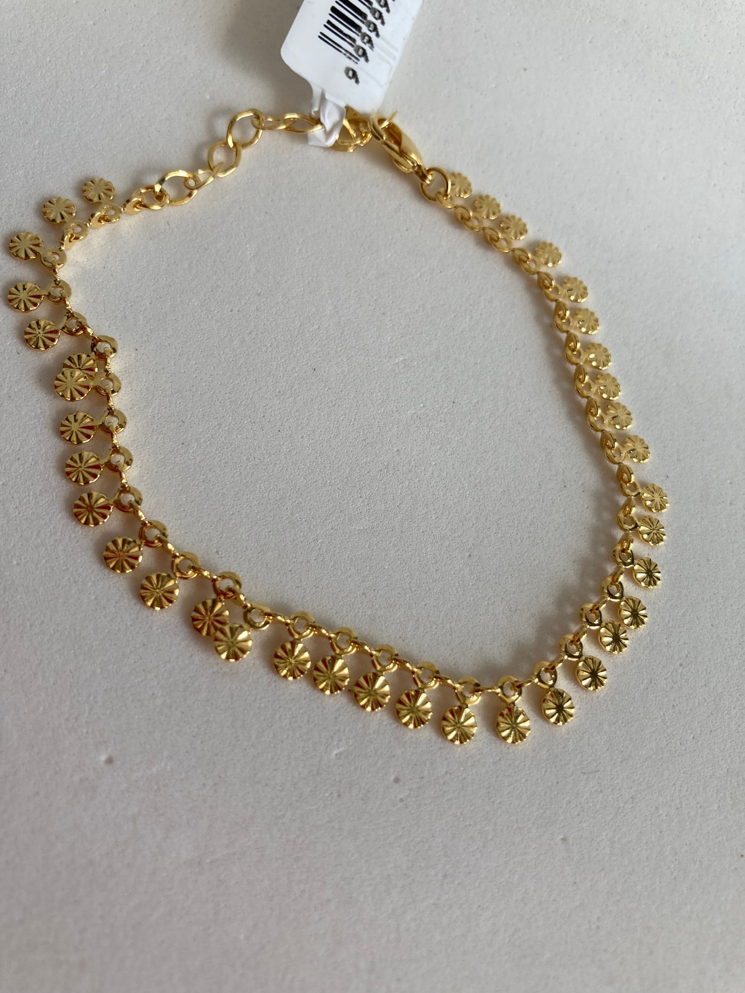 Pulseira com Detalhes Pendurados Banhados no Ouro 18k