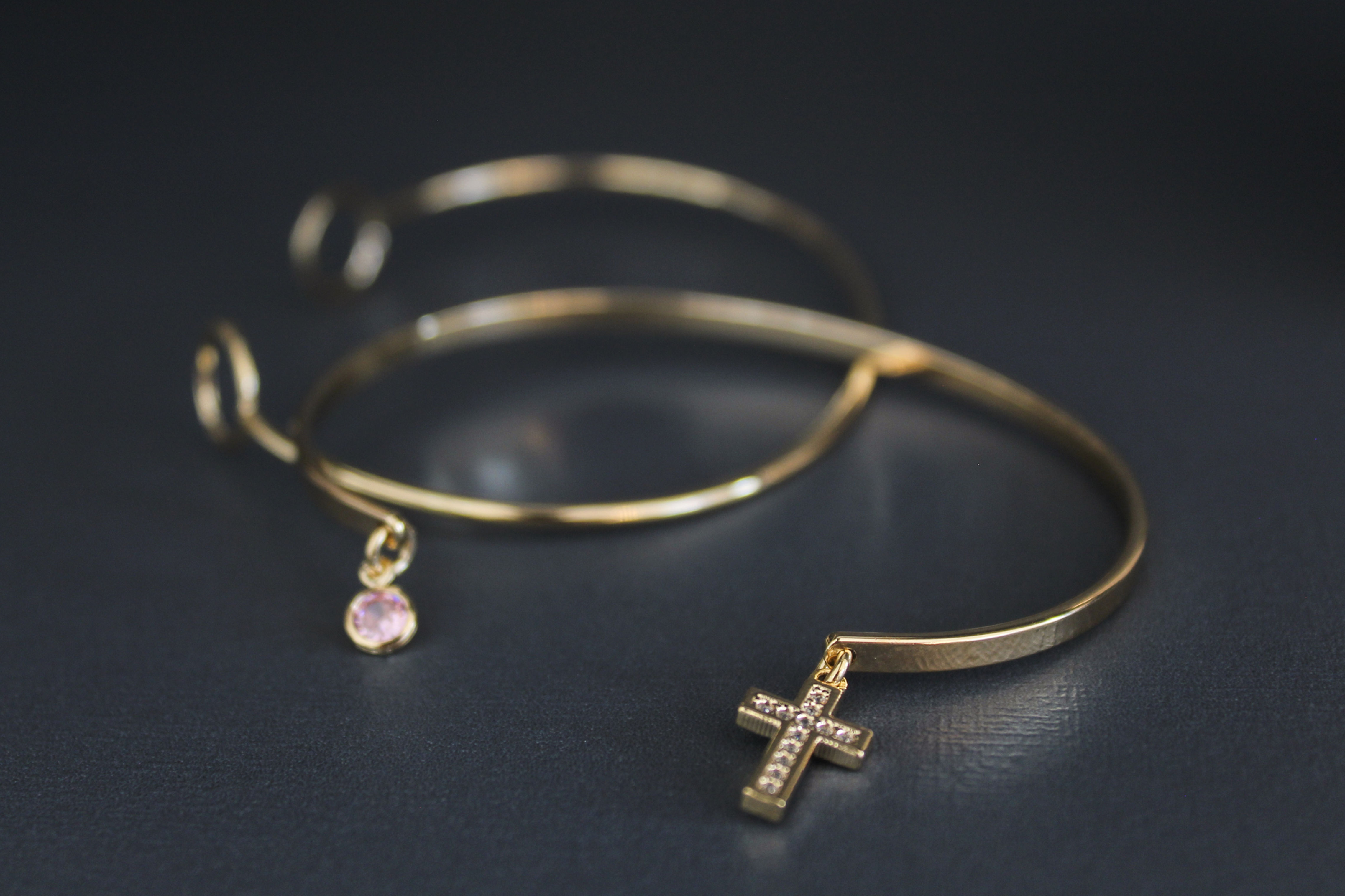 Bracelete Cruz e Bracele Ponto Luz