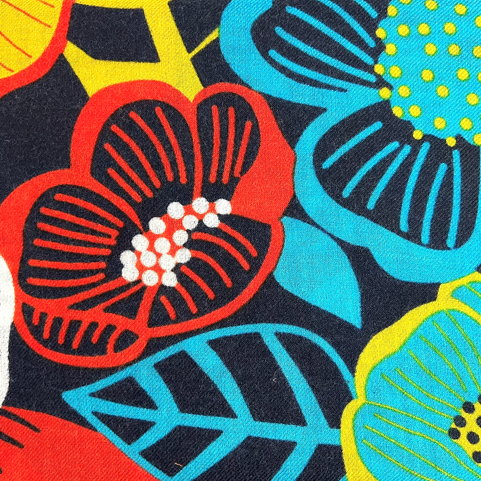 Thumbnail: Étole aux imprimés fleuris multicolore