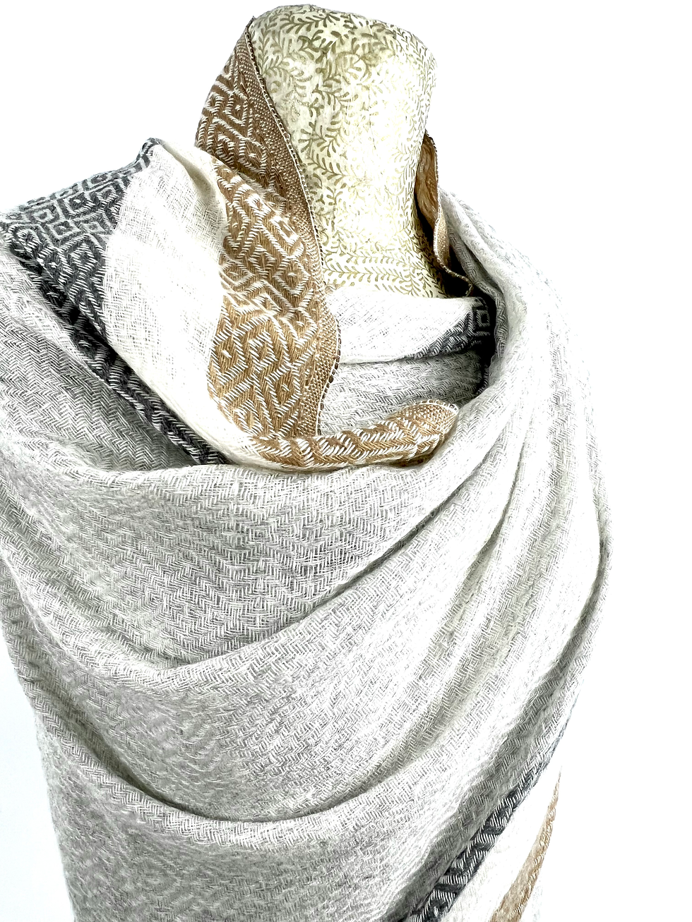 Thumbnail: TISSAGE TRAVAILLÉ CAMEL