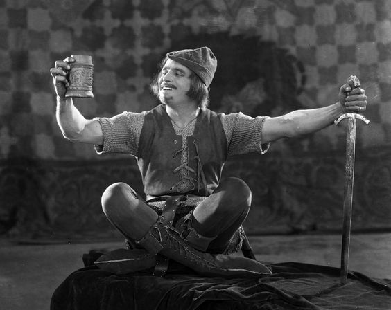 DOUGLAS FAIRBANKS AS ROBIN HOOD