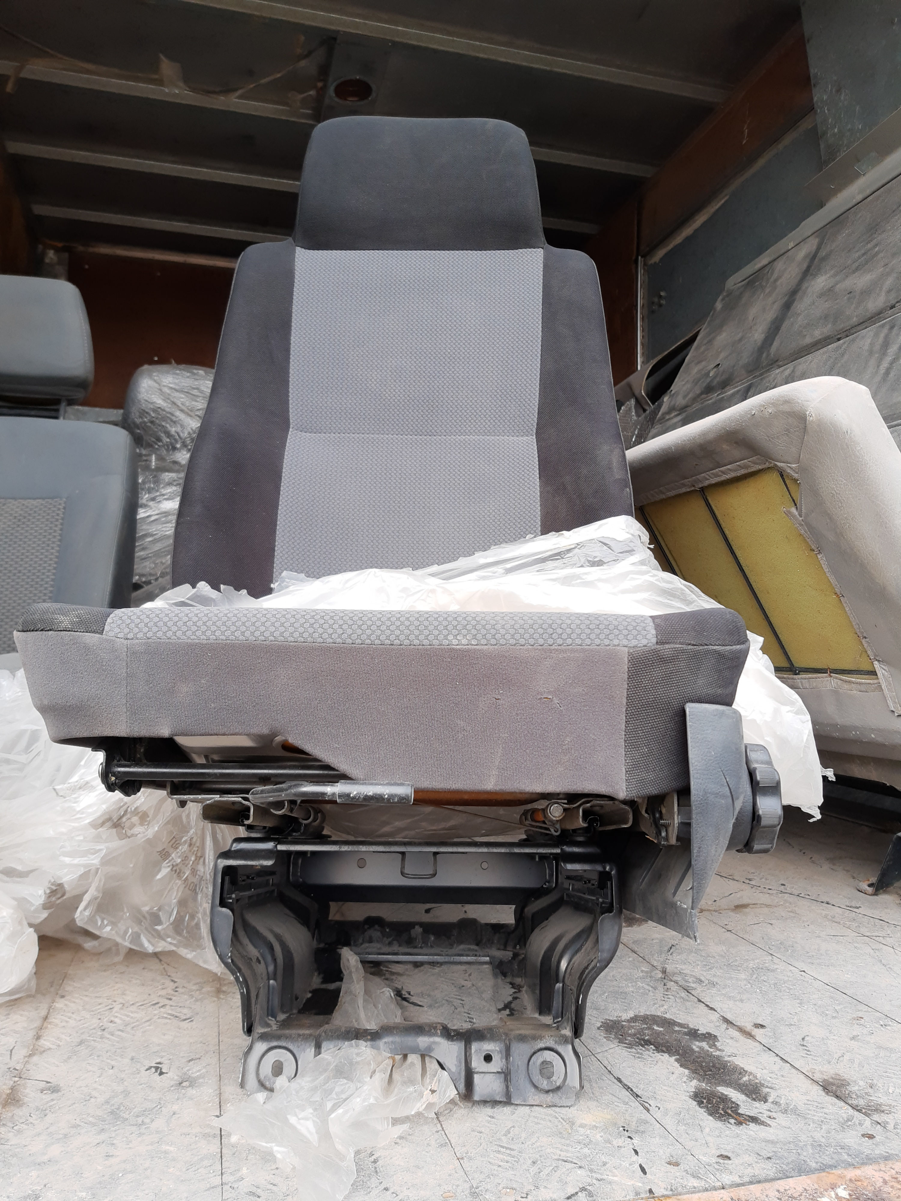 ASIENTO CONDUCTOR PARA CAMIONETA