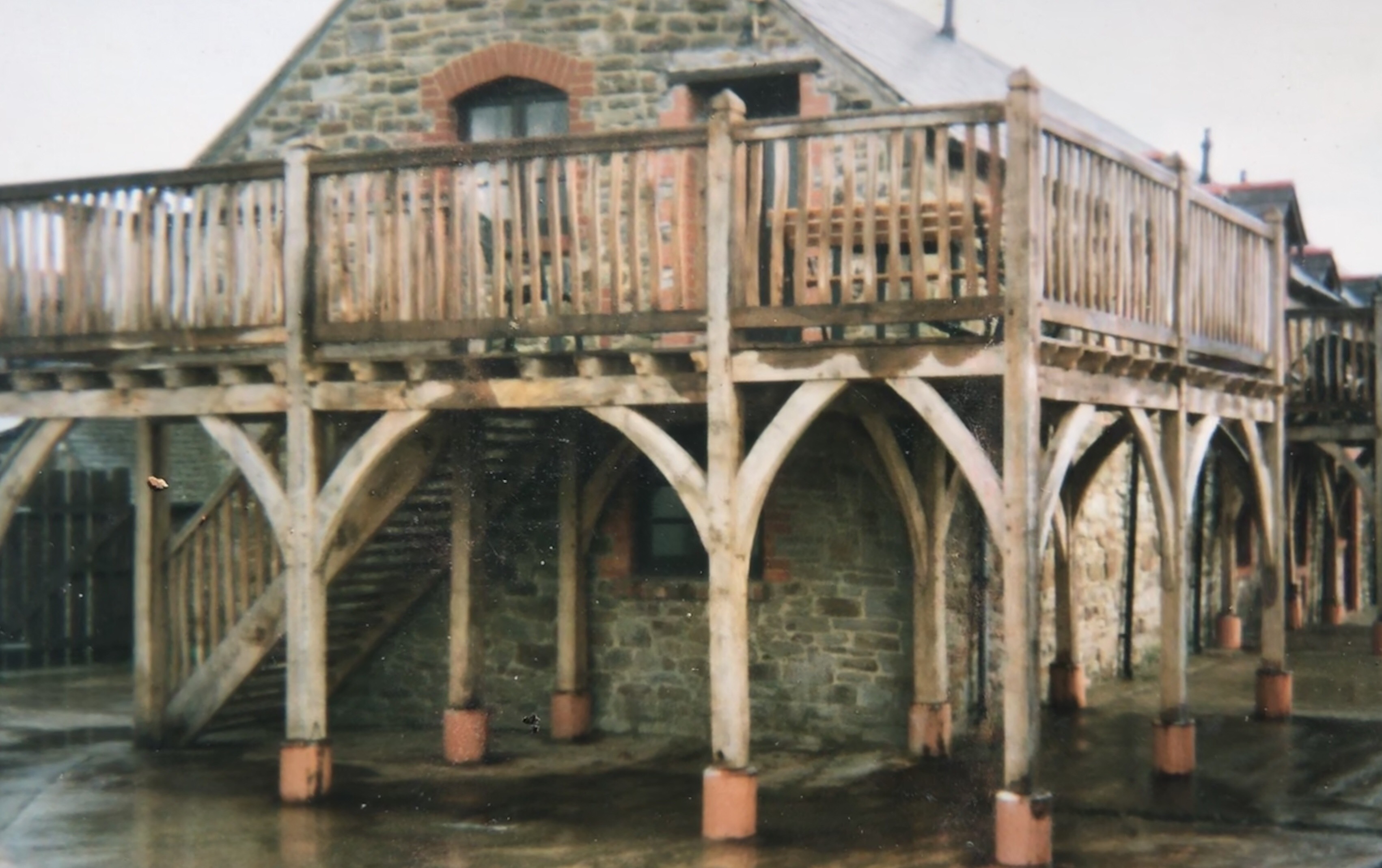 Oak framed balconies at Clyne Farm