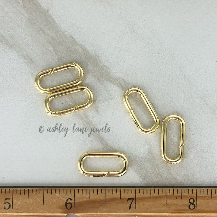 Thumbnail: CHUNKY GOLD STAR Necklace