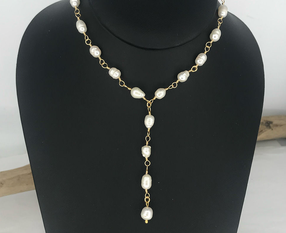 White FRESHWATER PEARL Y Necklace