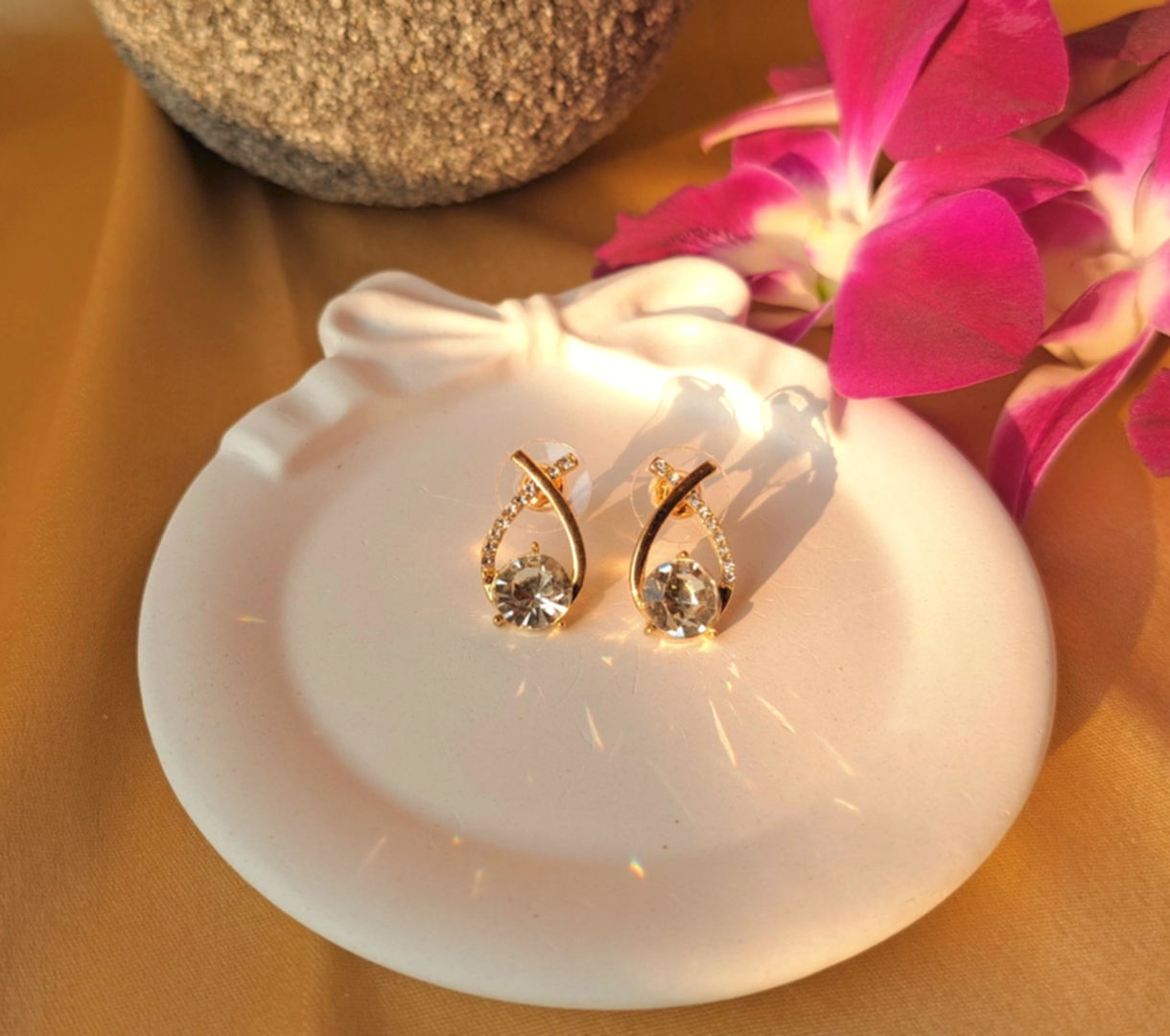 Gold-Plated Infinity Swirl Studs