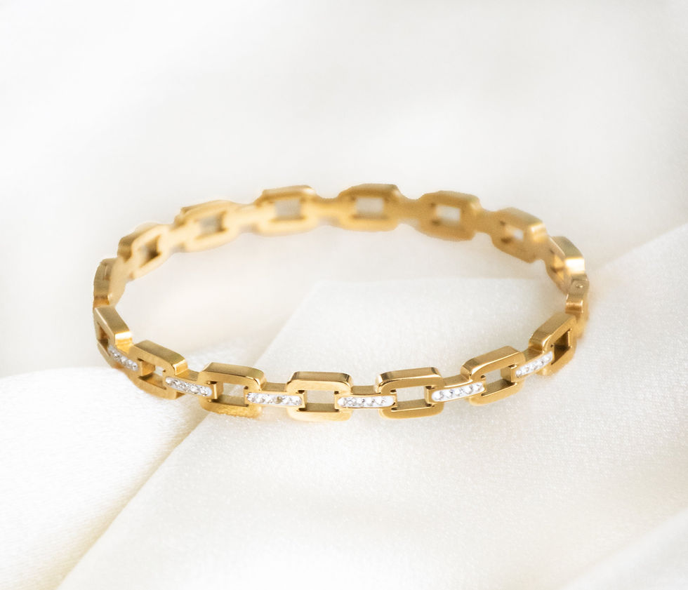 Thumbnail: Golden Studded Chain Bangle