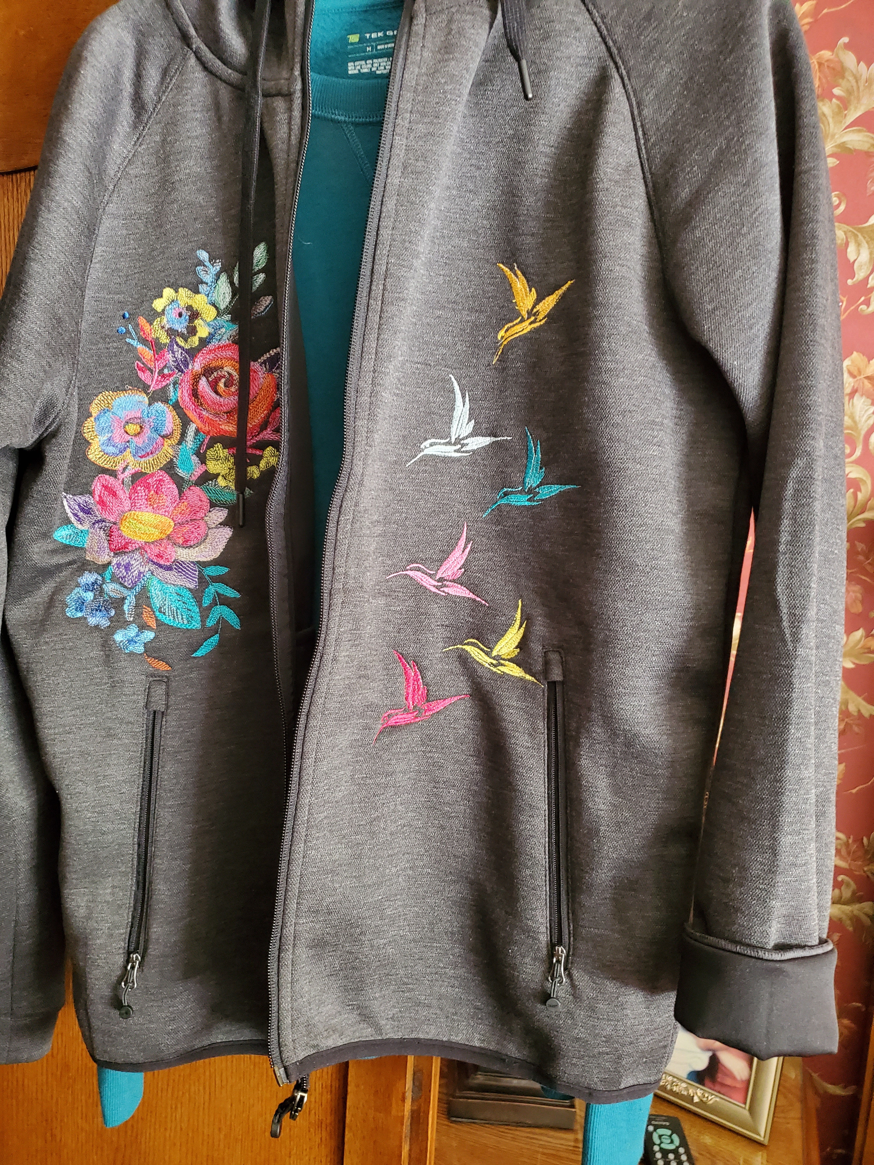 Jacket with flowers and birds