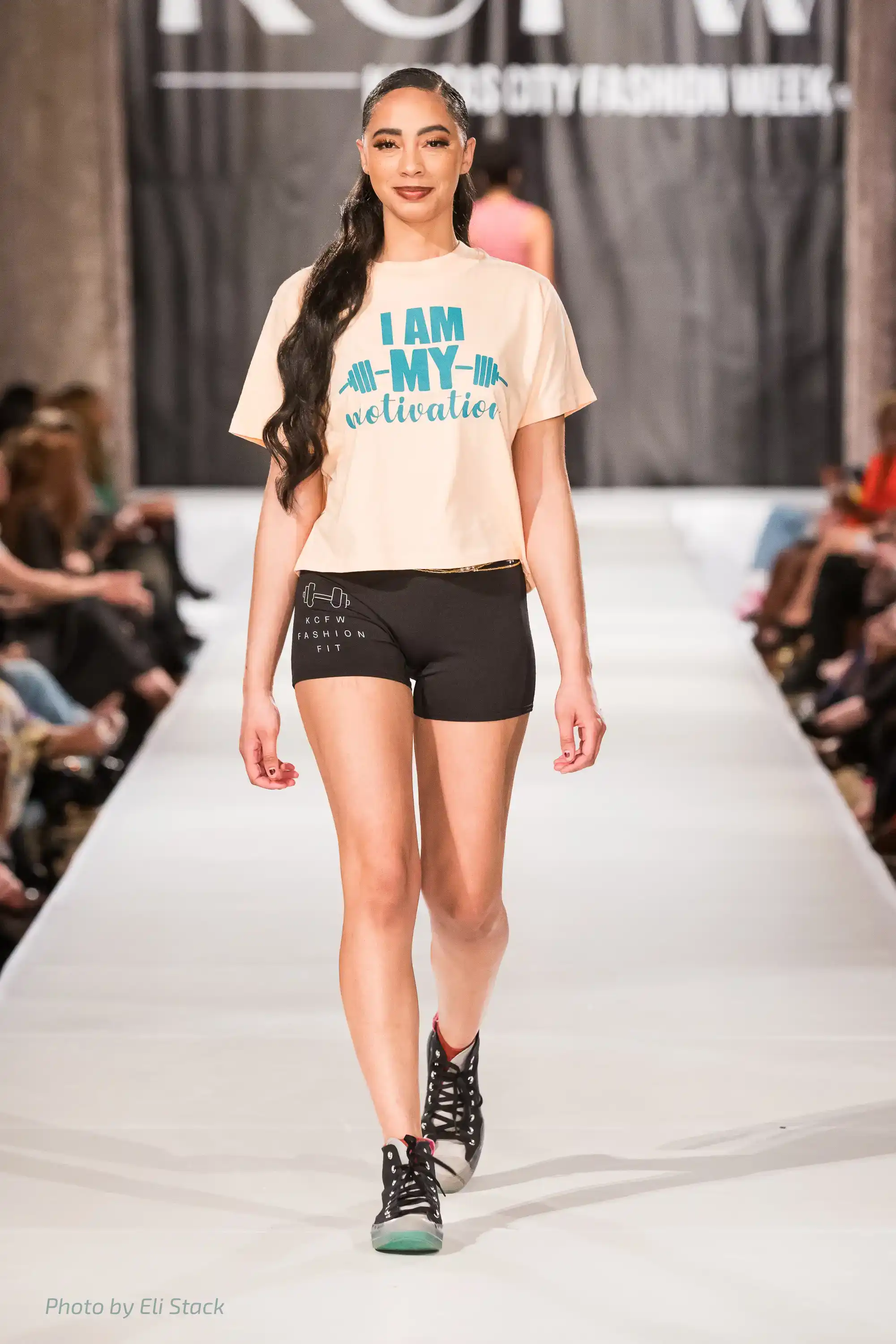KCFW-SS2024-5THR-K4A3594-EliStack-WM.webp