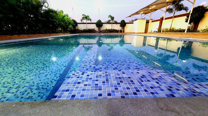 Pool at Sky View Farmhouse