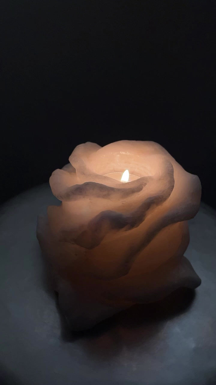 Thumbnail: Orange Bloom Rose