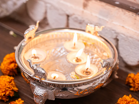 What Makes Indian Handcrafted Gifts Unique?