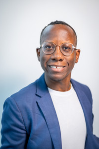 Professional headshot of male employee at Amazon.com