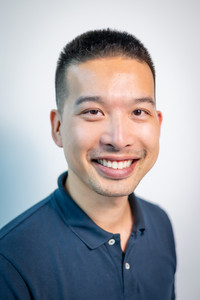 Professional headshot of male employee at Amazon.com