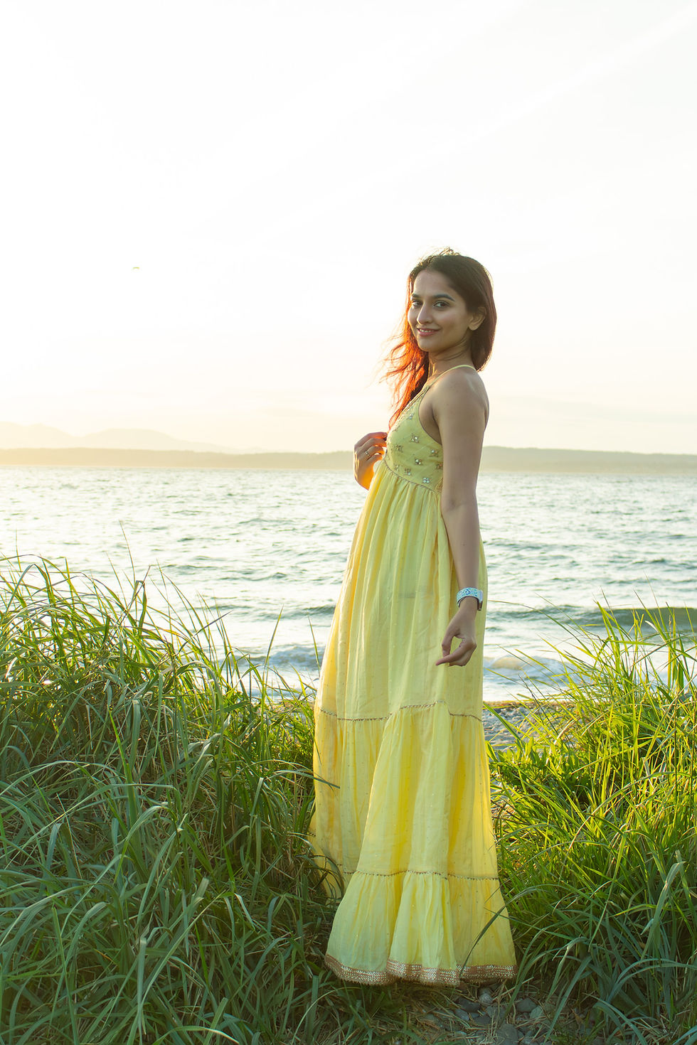 Golden Hour & Golden Memories: Capturing Beauty in this Seattle Sunset Portraits Session at Golden Gardens Beach
