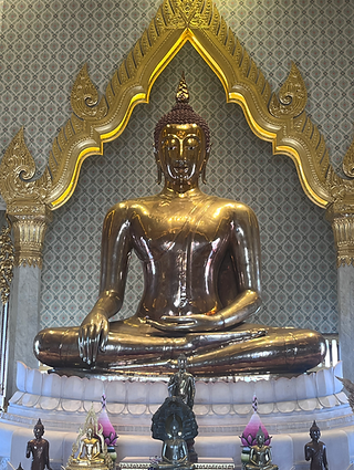 L'imposant Bouddha d'or massif au Wat Traimit, à voir avec guide francophone Bangkok