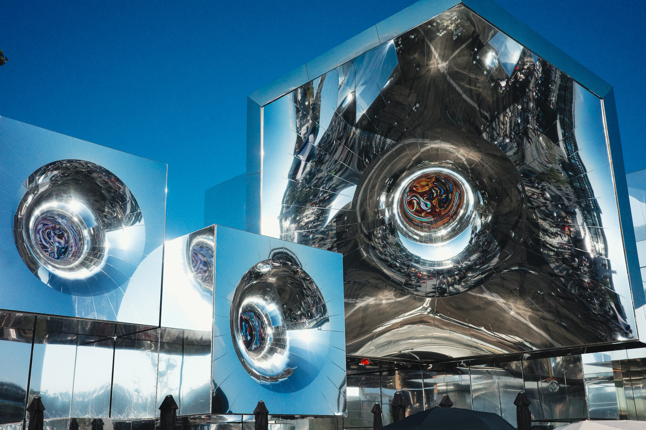 前代未聞の大阪万博の生け花展に行ってきました