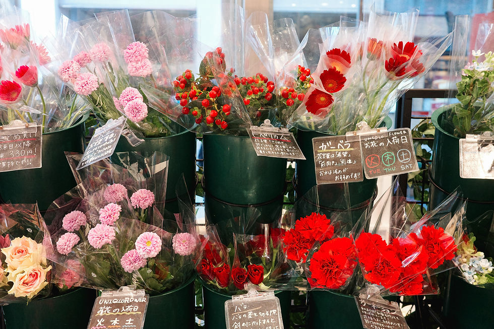 The scene at “UNIQLO Flower” on the first floor of the UNIQLO Okachimachi store