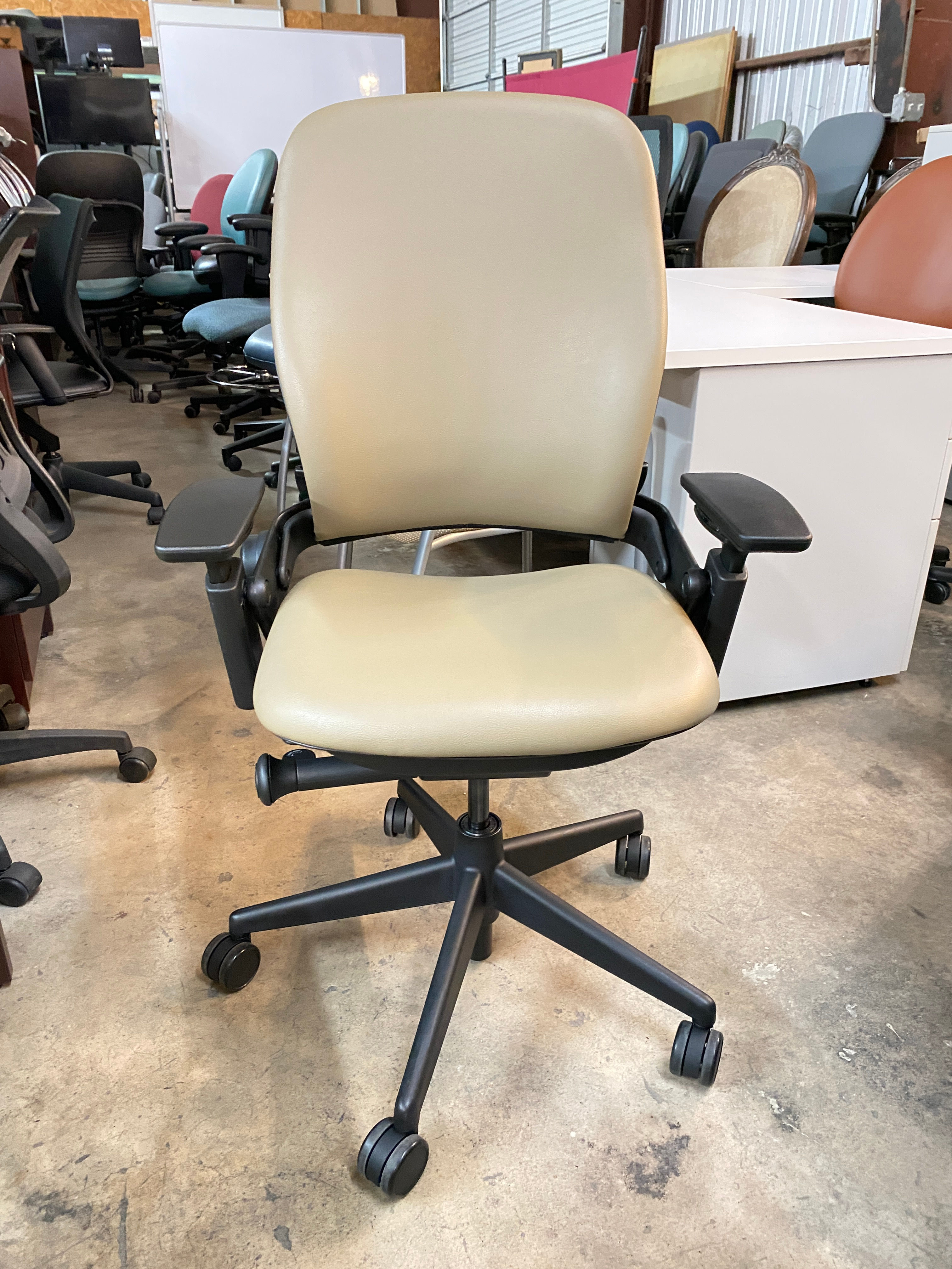 Steelcase leap V2 ergonomic office chair