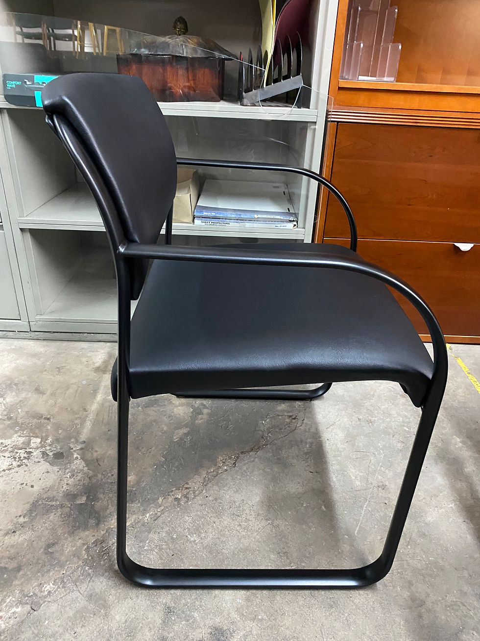 Thumbnail: Steelcase Snodgrass side chair 