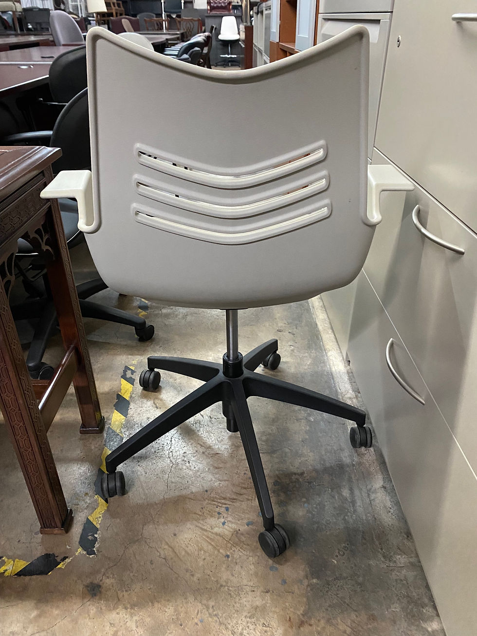Thumbnail: National essay task chair 