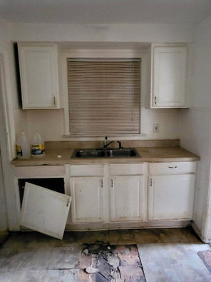 Kitchen - Before