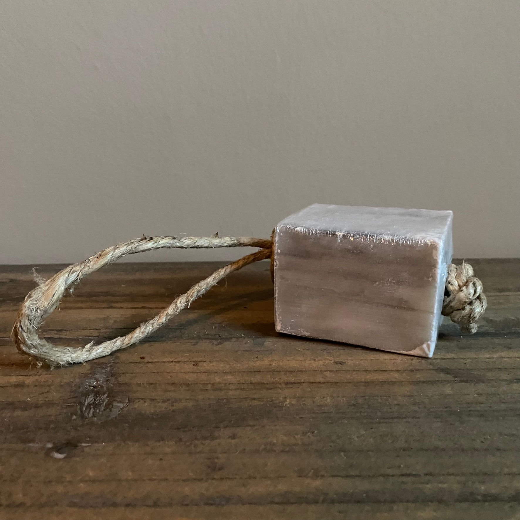 Blok zeep aan koord - Hammam