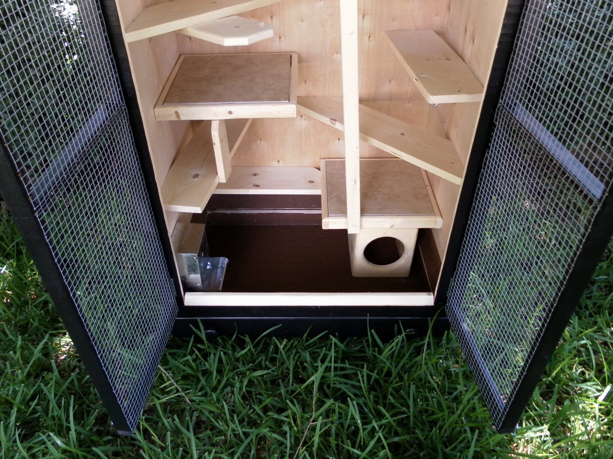 Custom Chinchilla Cages