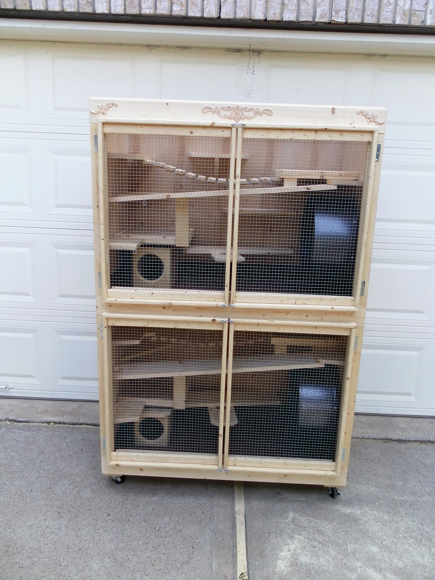 Custom Chinchilla Cages