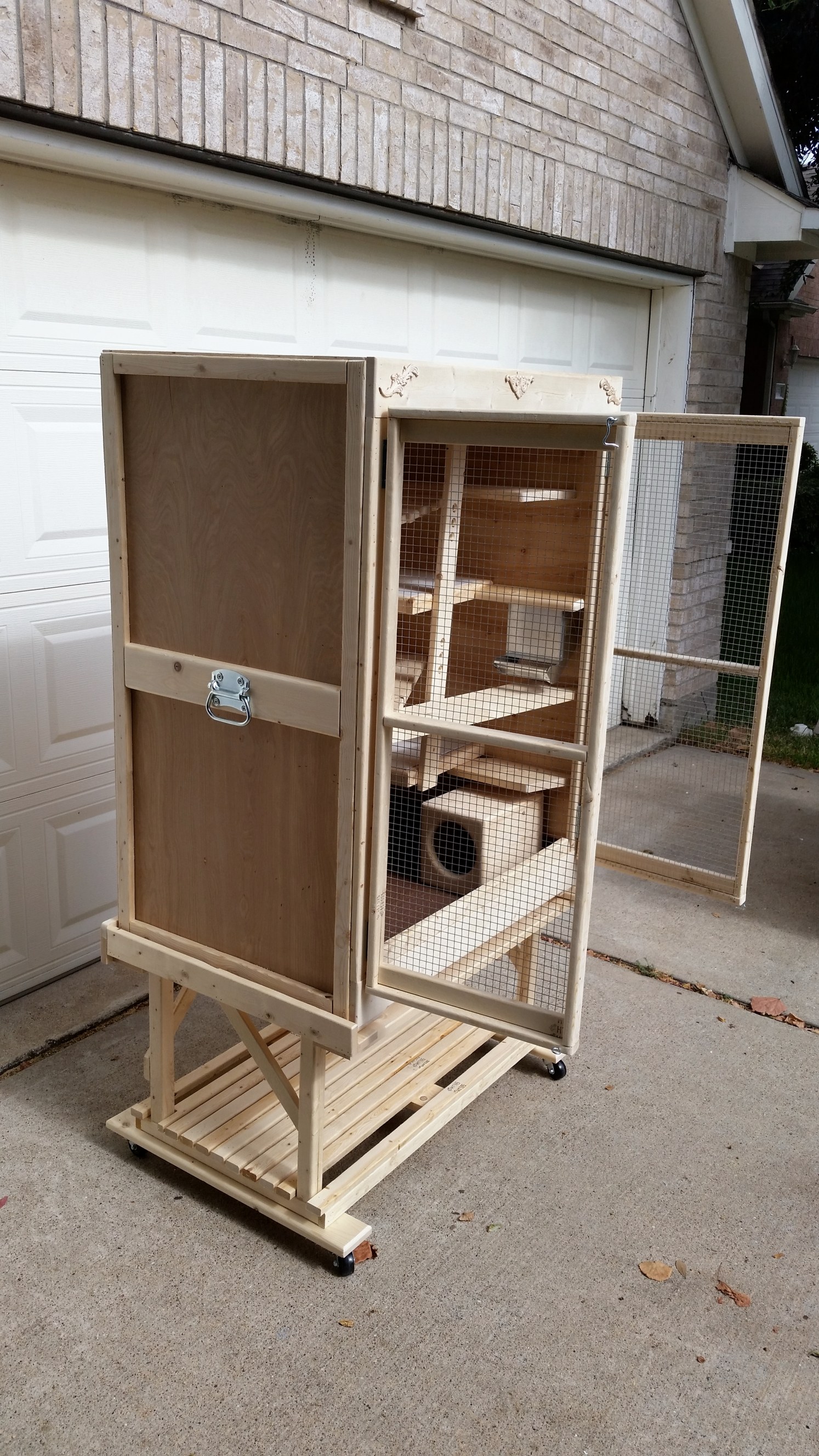 Custom Chinchilla Cages