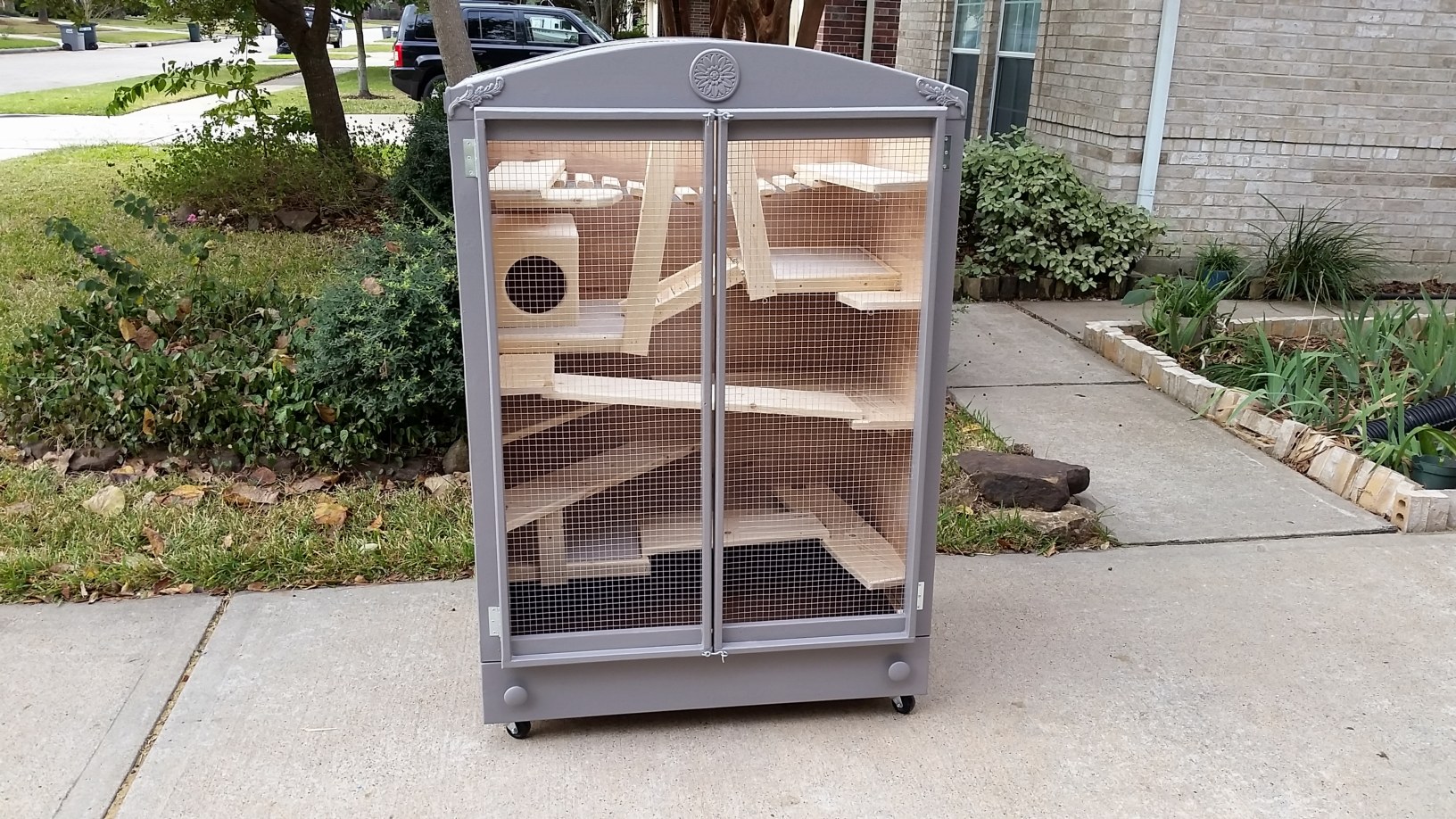 Custom Chinchilla Cages