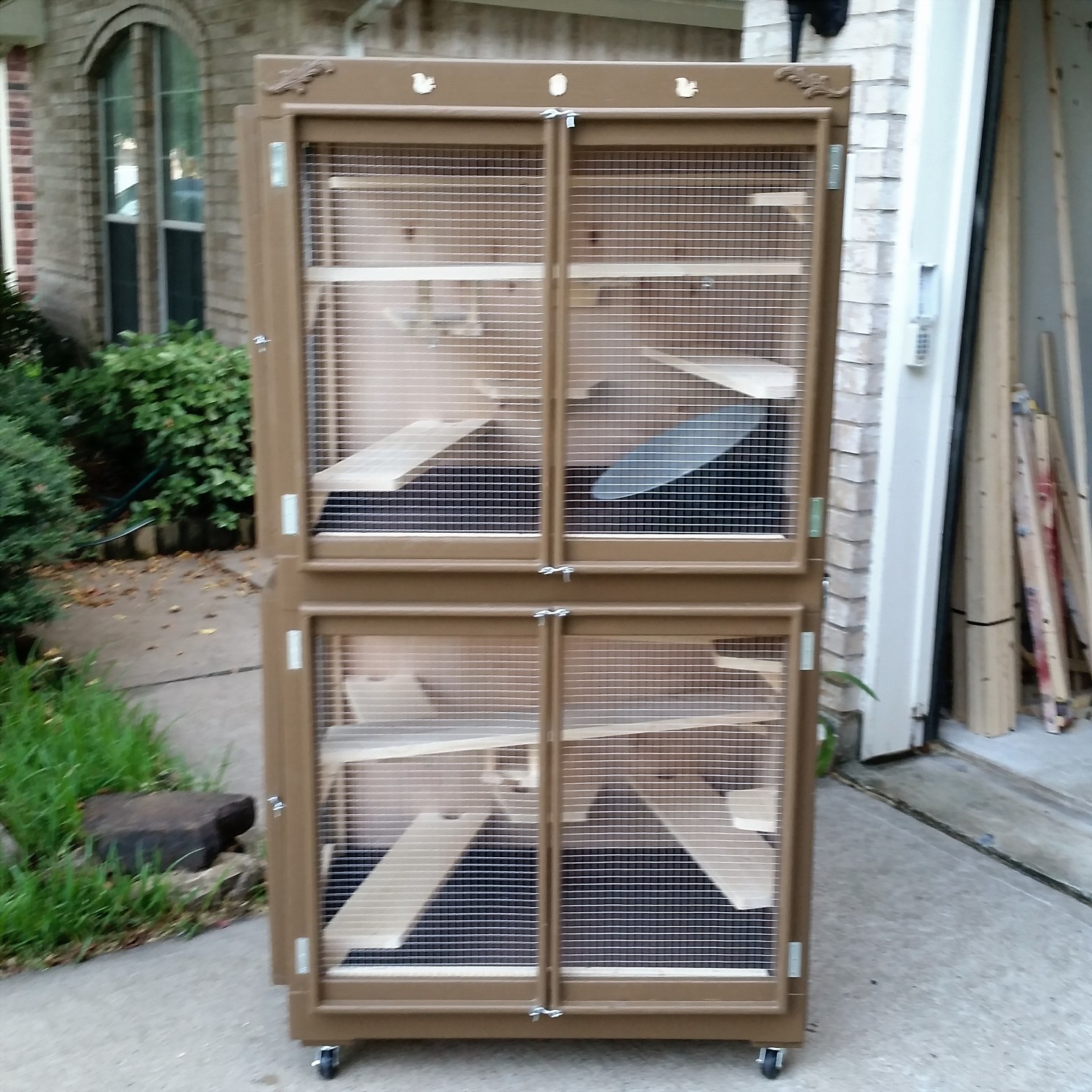 Custom Chinchilla Cages