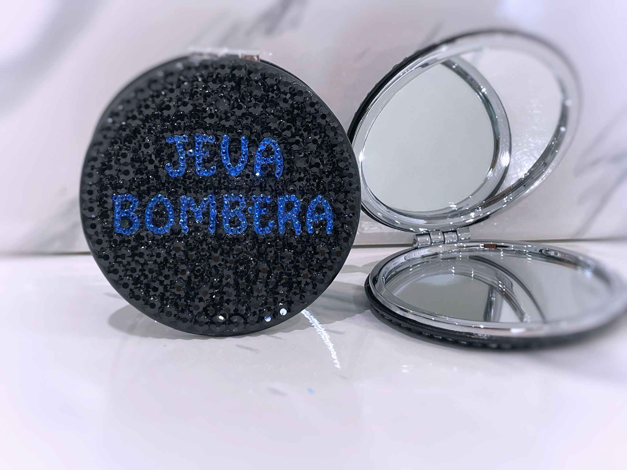Jeva Bombera Mirror/Espejo
