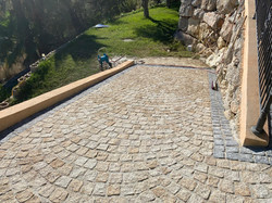 pavage en arc en pavé jaune beige près de nice 4